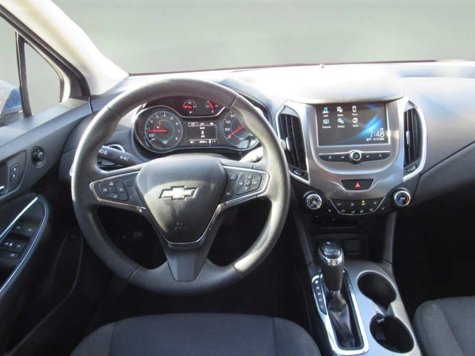 2017 Chevrolet Cruze - Image 5 of 12