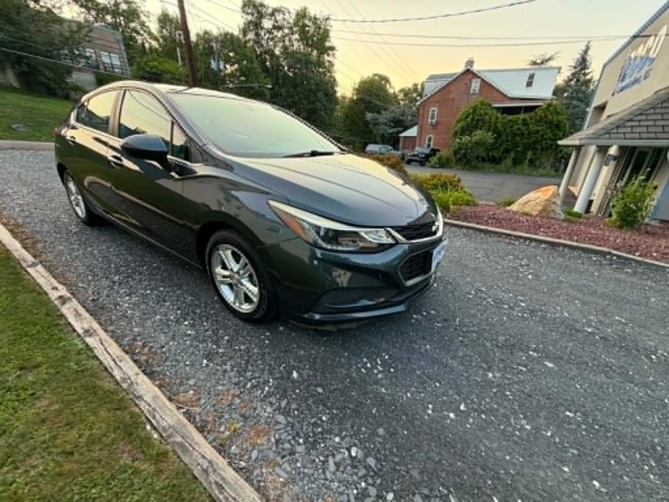 2017 Chevrolet Cruze - Image 10 of 21