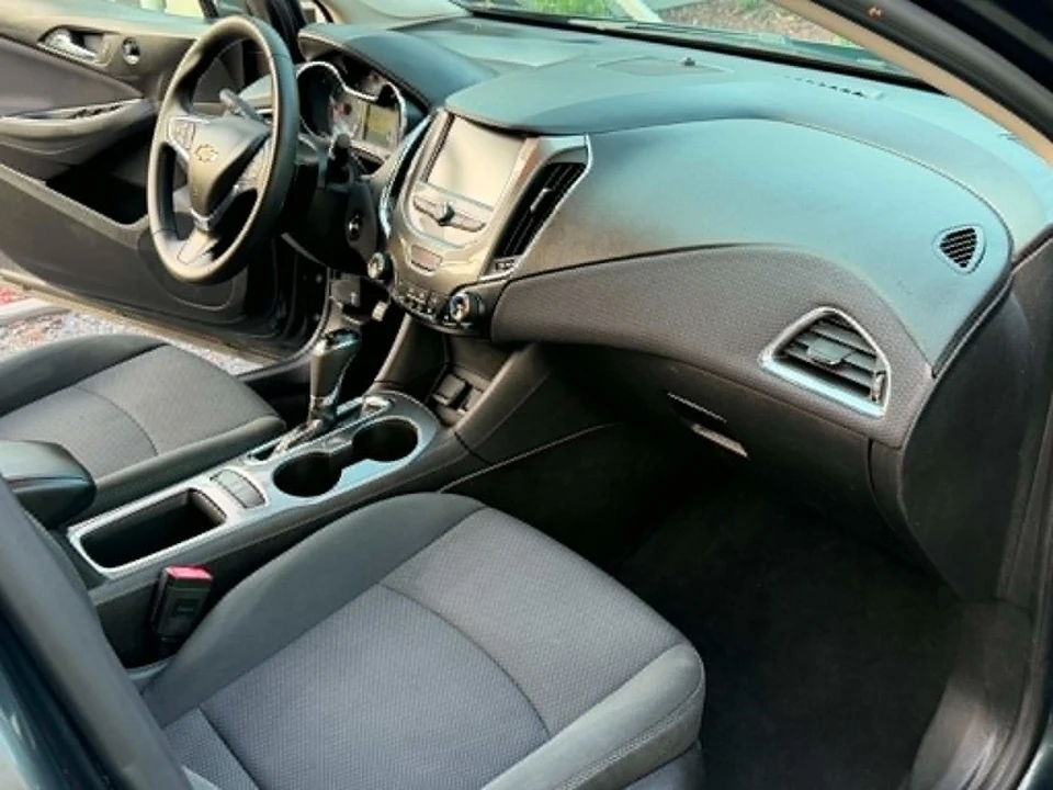 2017 Chevrolet Cruze - Image 14 of 21