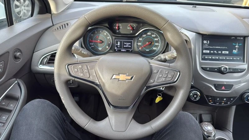 2017 Chevrolet Cruze - Image 10 of 12