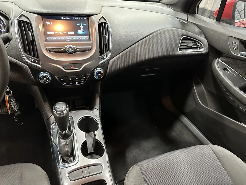 2017 Chevrolet Cruze - Image 10 of 22