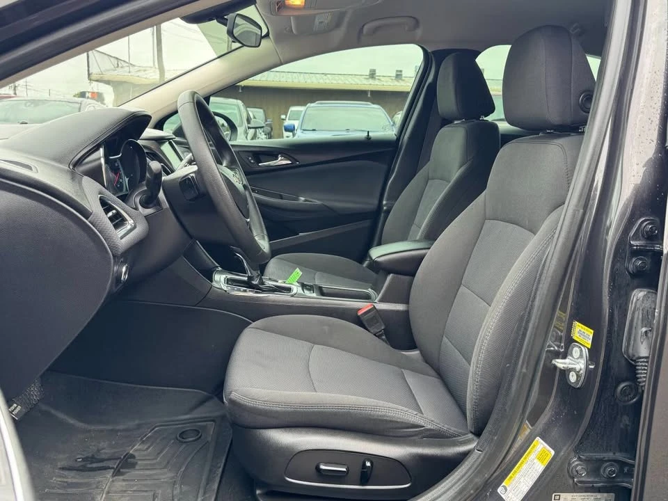 2017 Chevrolet Cruze - Image 8 of 18