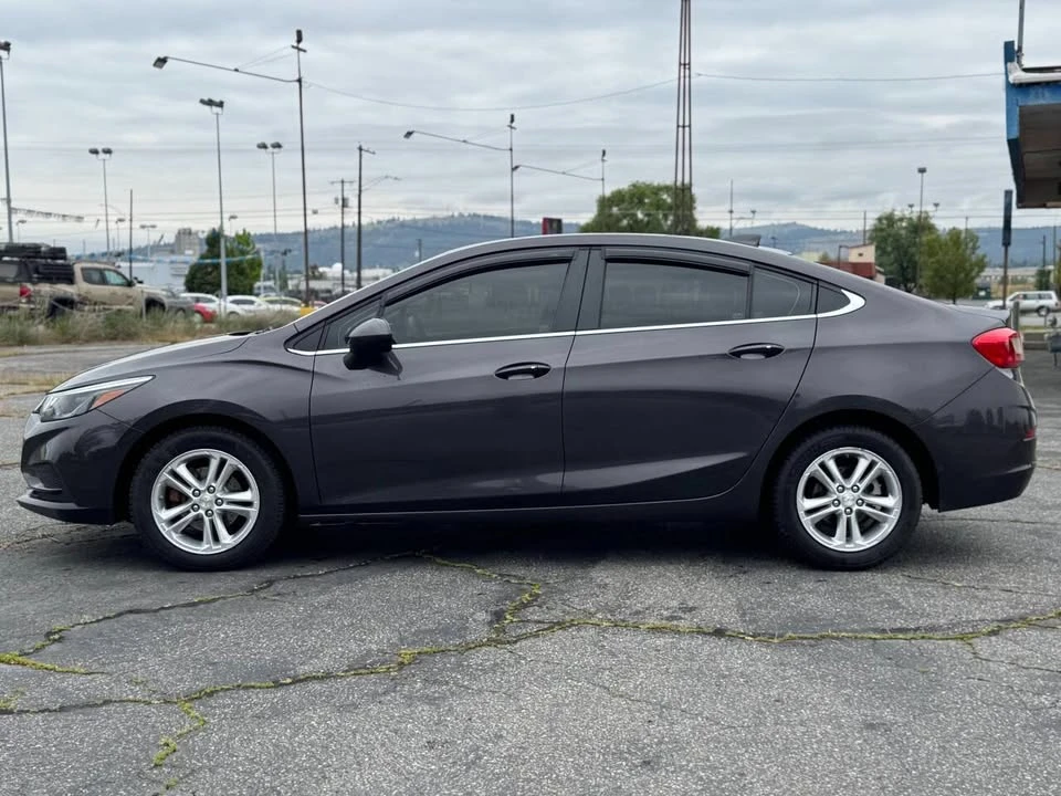 2017 Chevrolet Cruze - Image 2 of 18