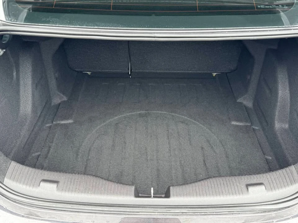 2017 Chevrolet Cruze - Image 14 of 18