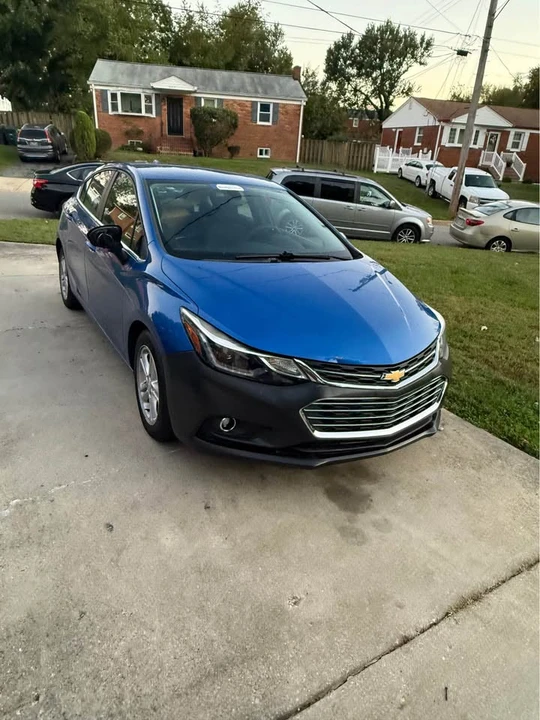 2017 Chevrolet Cruze - Image 2 of 8