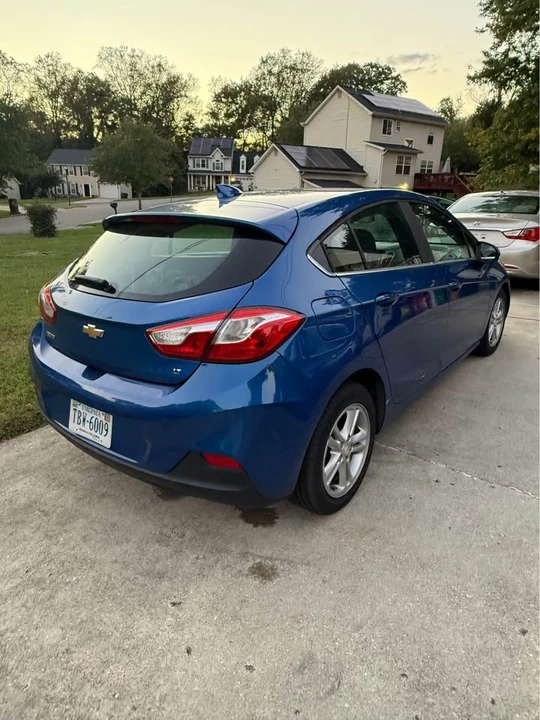2017 Chevrolet Cruze - Image 4 of 8