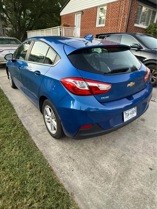 2017 Chevrolet Cruze - Image 5 of 8