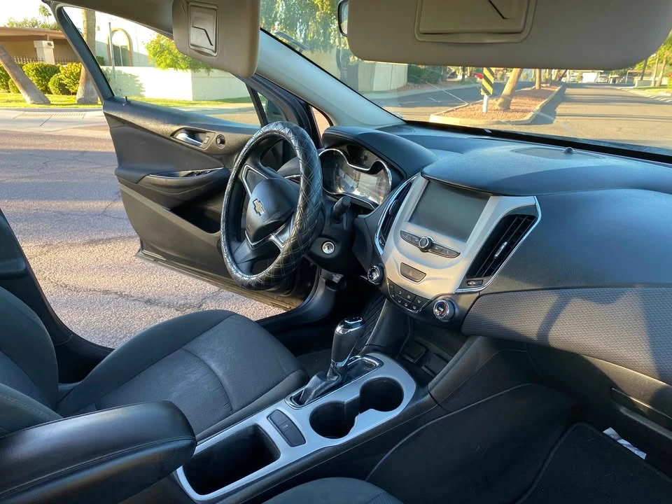 2017 Chevrolet Cruze - Image 13 of 15
