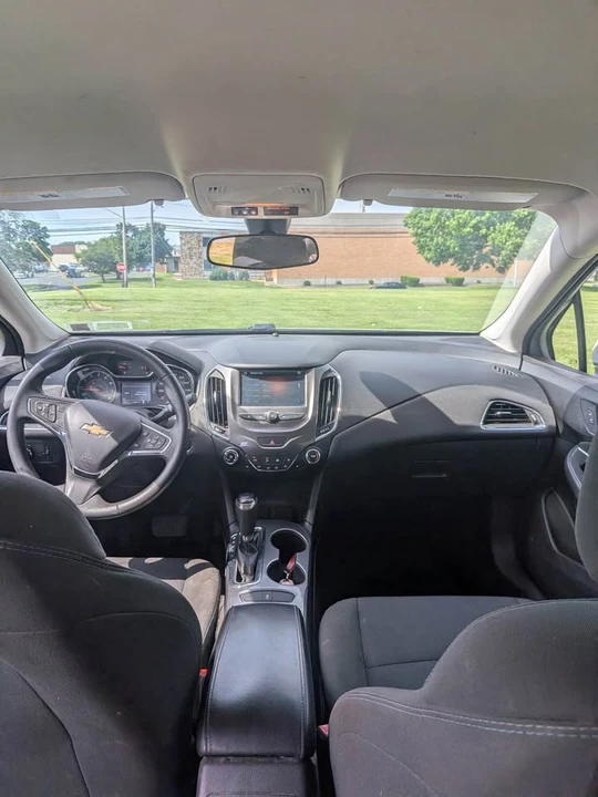2017 Chevrolet Cruze - Image 13 of 15