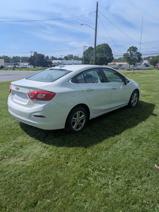 2017 Chevrolet Cruze - Image 7 of 15