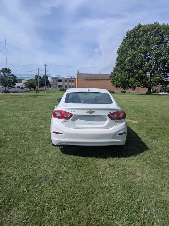 2017 Chevrolet Cruze - Image 3 of 15