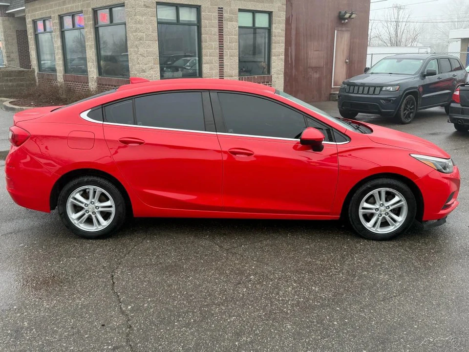 2017 Chevrolet Cruze - Image 6 of 12