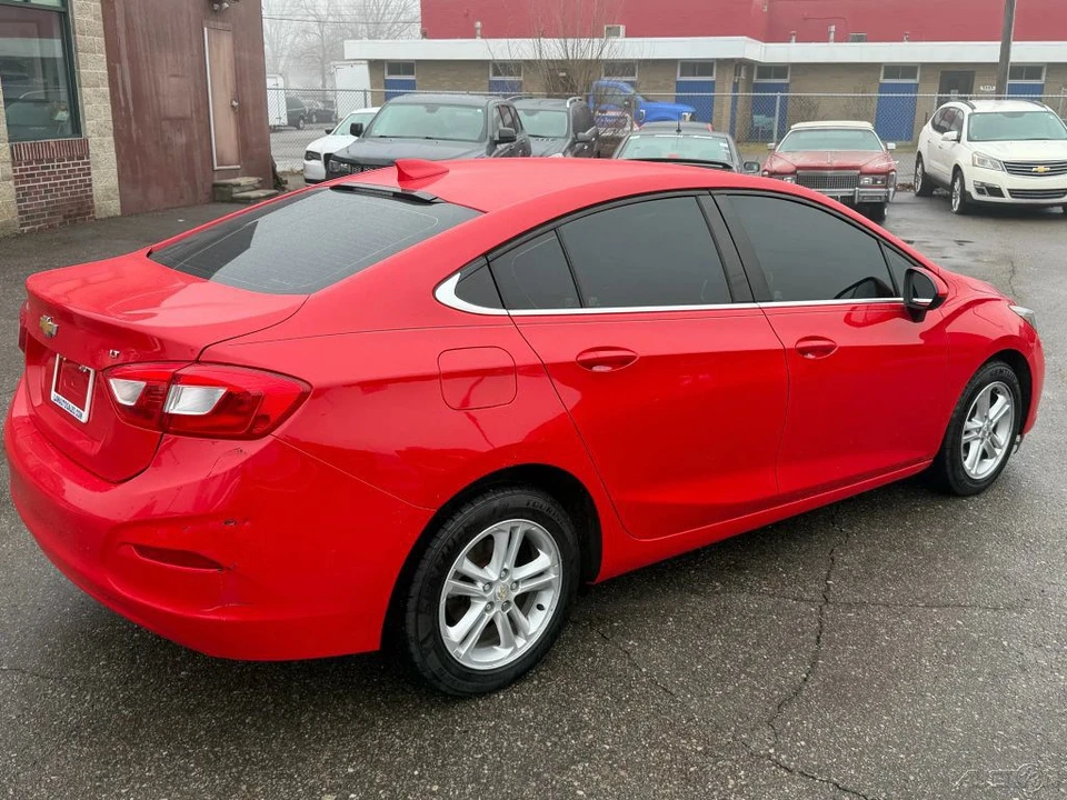 2017 Chevrolet Cruze - Image 5 of 12