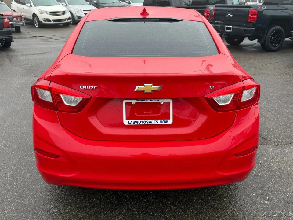 2017 Chevrolet Cruze - Image 4 of 12