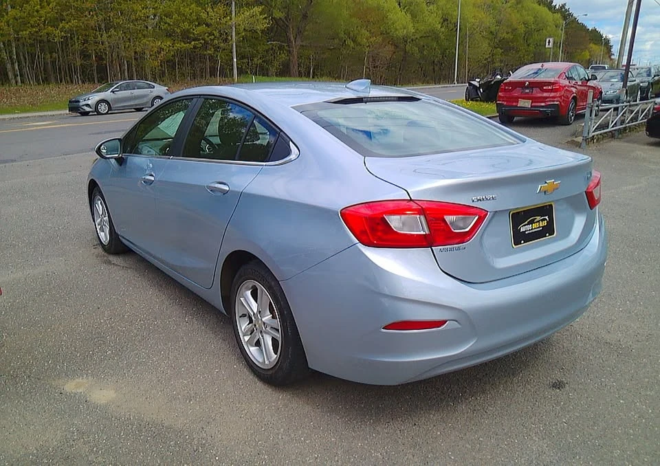 2017 Chevrolet Cruze - Image 9 of 18