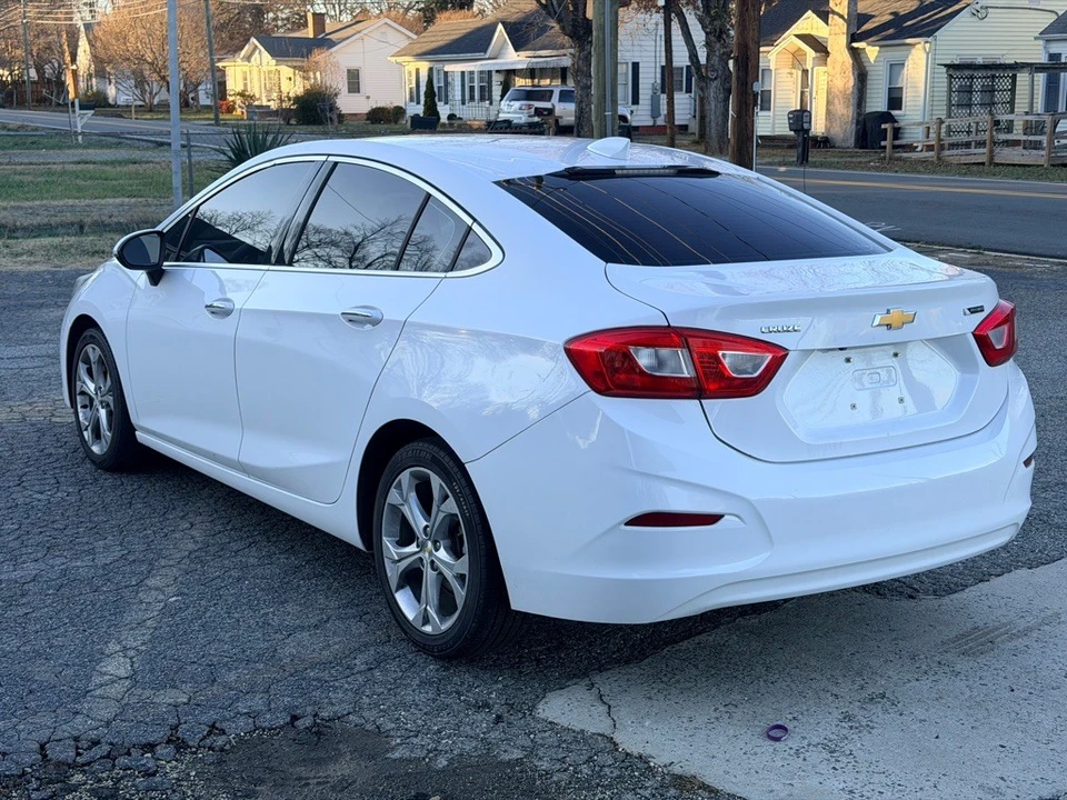 2017 Chevrolet Cruze - Image 9 of 16