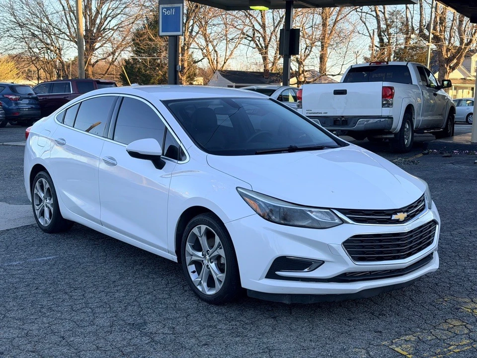 2017 Chevrolet Cruze - Image 3 of 16