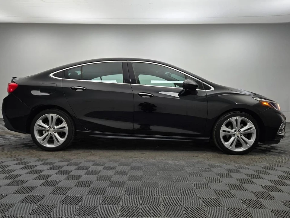 2017 Chevrolet Cruze - Image 7 of 12