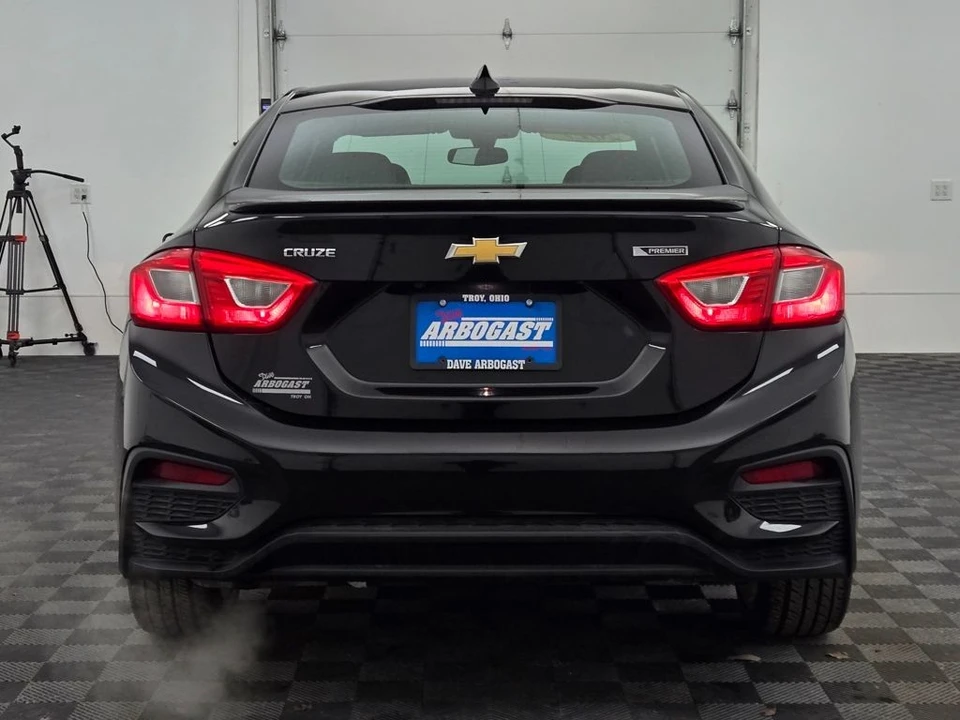 2017 Chevrolet Cruze - Image 9 of 12