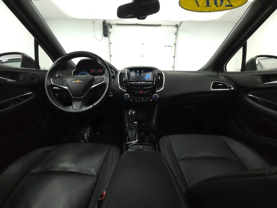 2017 Chevrolet Cruze - Image 2 of 12