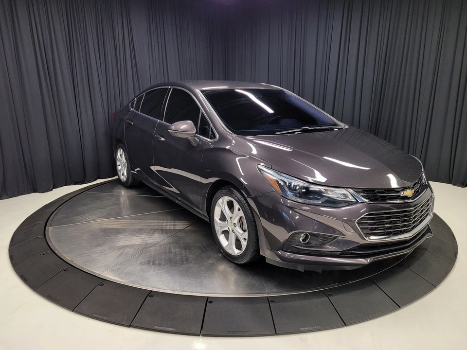 2017 Chevrolet Cruze - Image 4 of 12