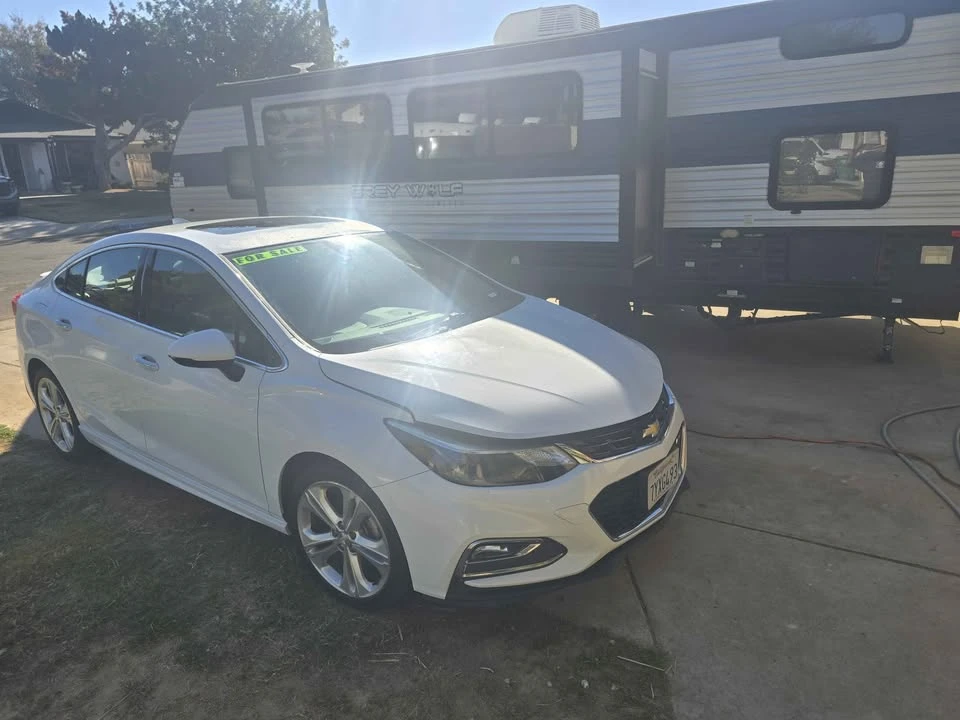 2017 Chevrolet Cruze - Image 11 of 13