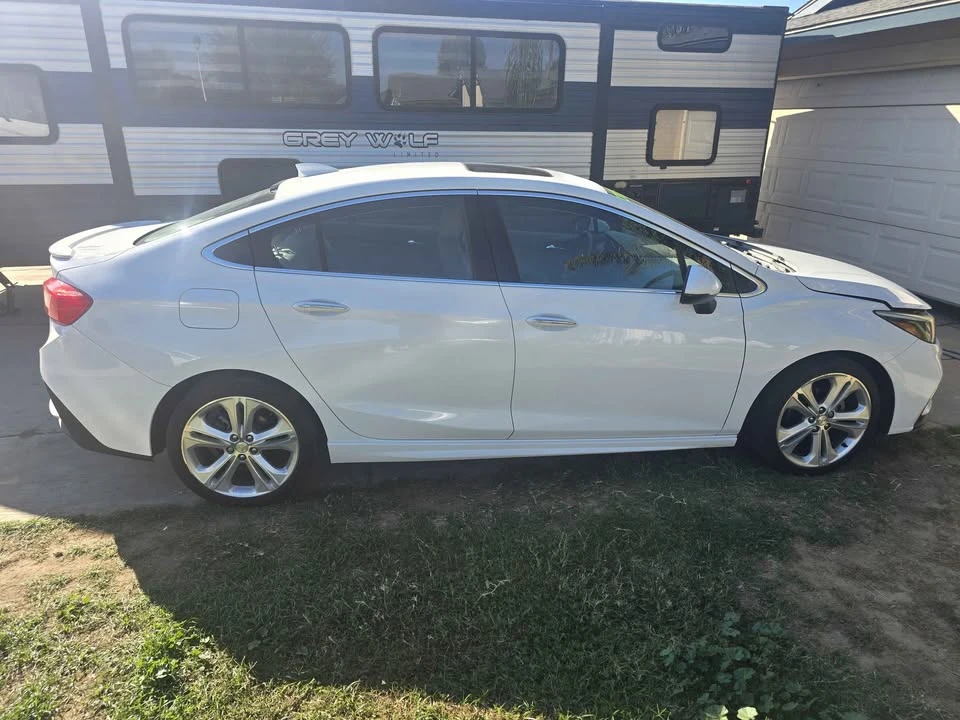 2017 Chevrolet Cruze - Image 10 of 13