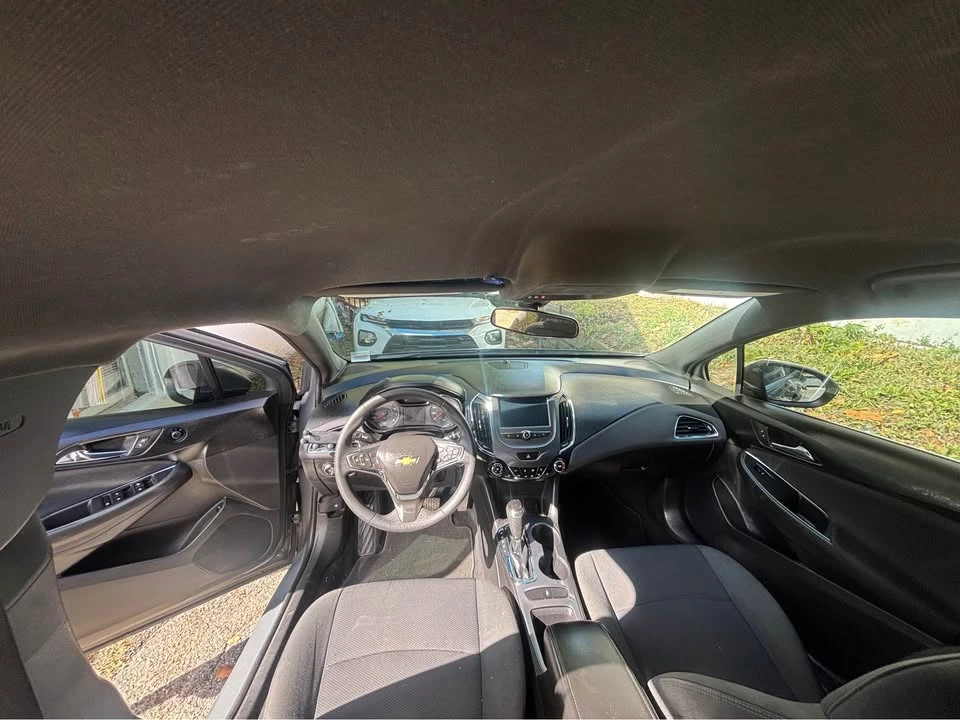 2017 Chevrolet Cruze - Image 10 of 11