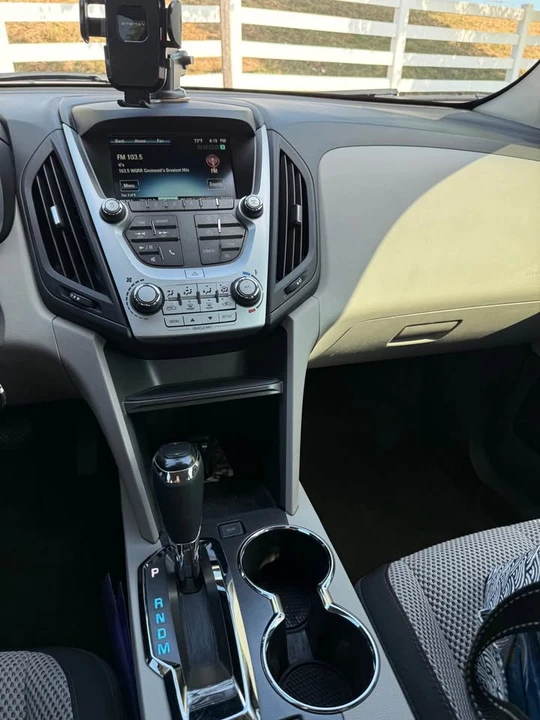 2017 Chevrolet Equinox - Image 5 of 7