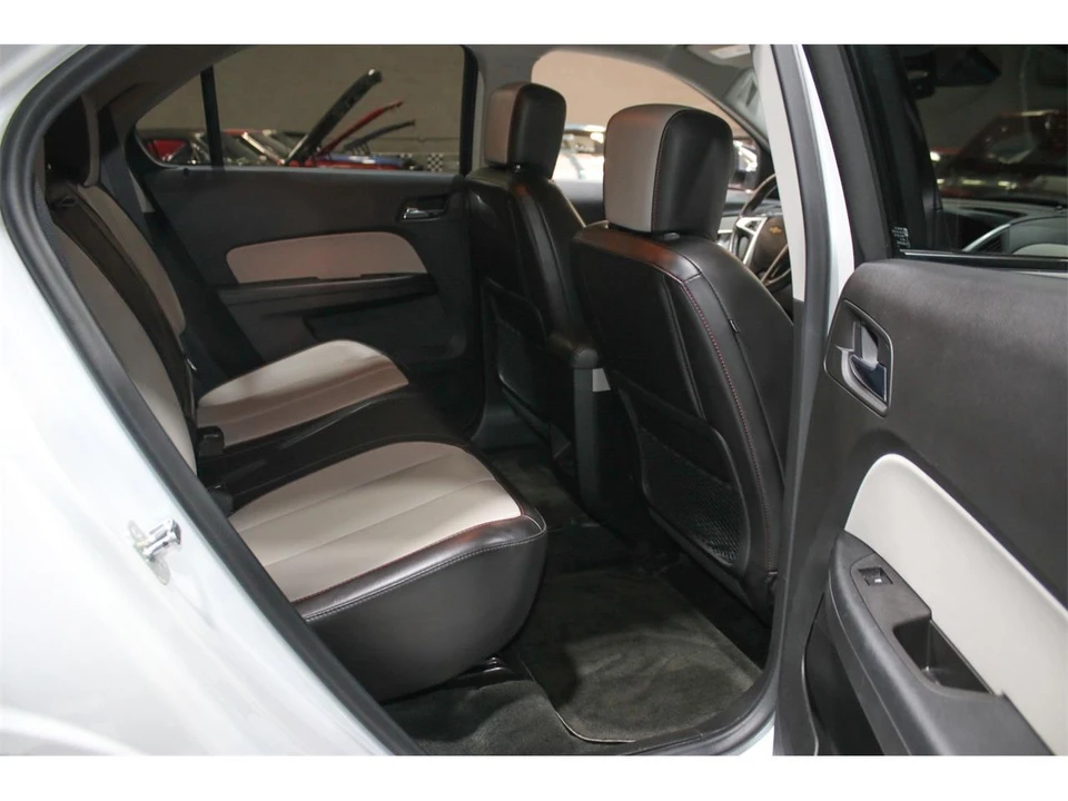 2017 Chevrolet Equinox - Image 29 of 31