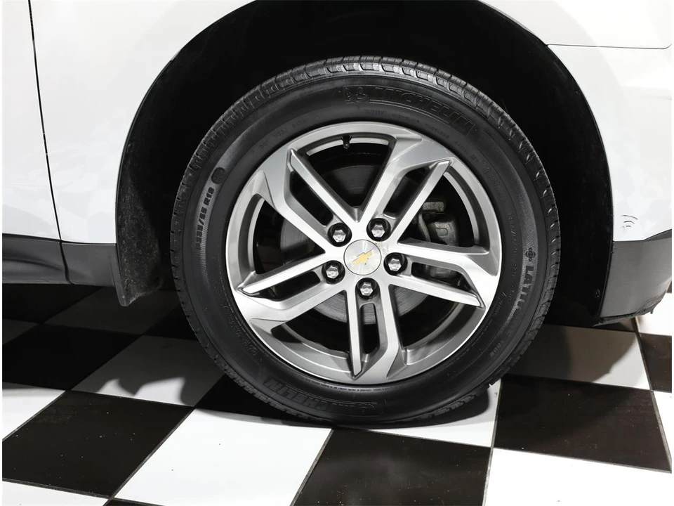 2017 Chevrolet Equinox - Image 23 of 31