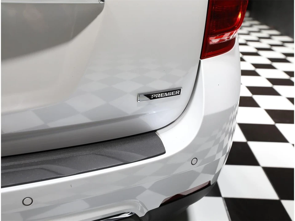 2017 Chevrolet Equinox - Image 17 of 31