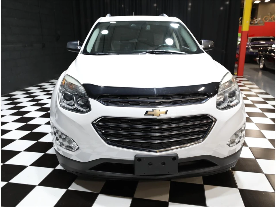 2017 Chevrolet Equinox - Image 9 of 31