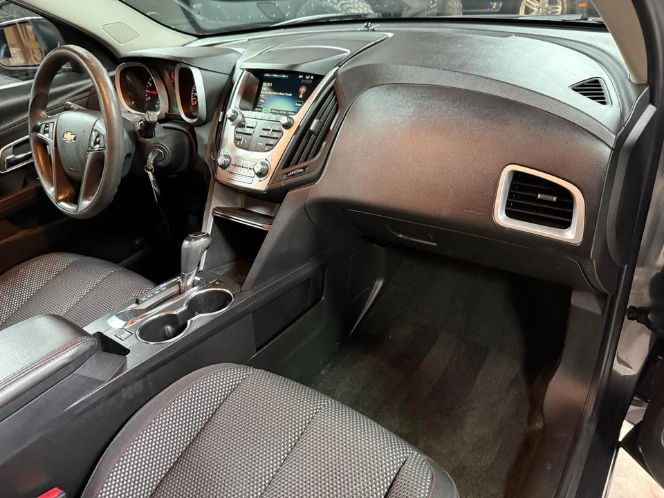 2017 Chevrolet Equinox - Image 11 of 21