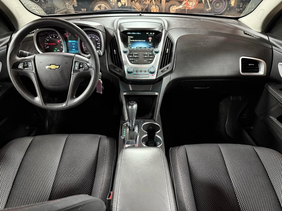 2017 Chevrolet Equinox - Image 10 of 21