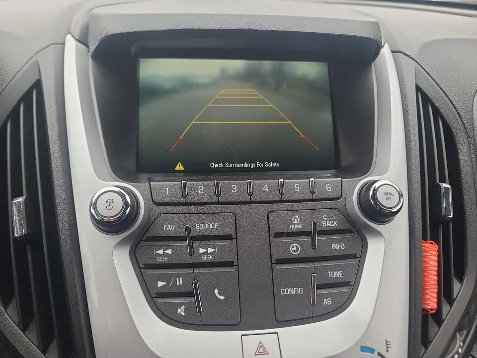 2017 Chevrolet Equinox - Image 18 of 21