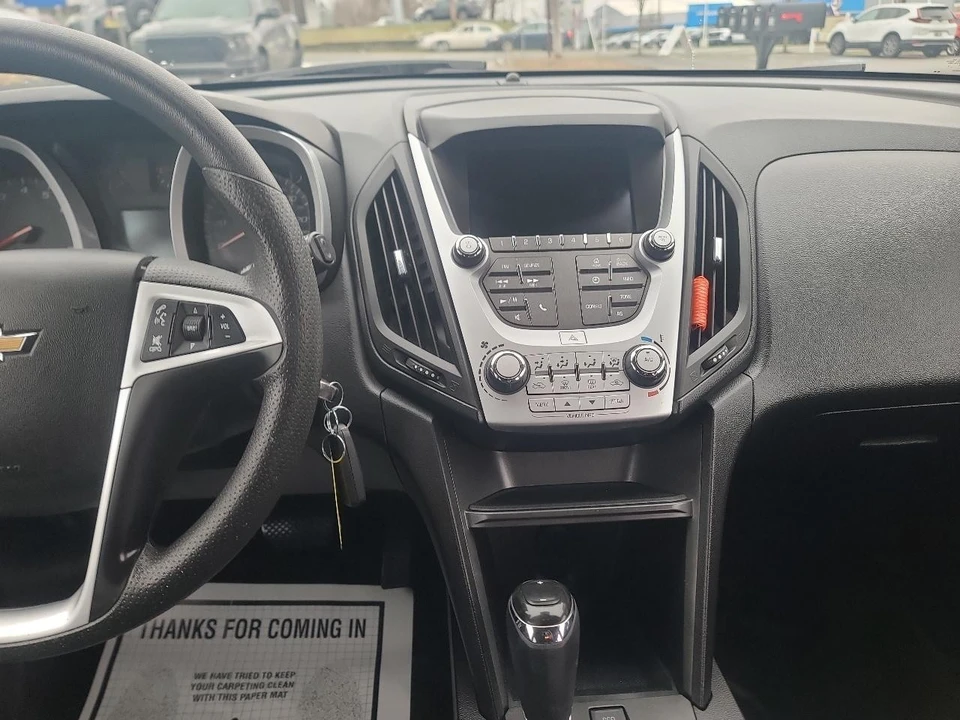 2017 Chevrolet Equinox - Image 16 of 21