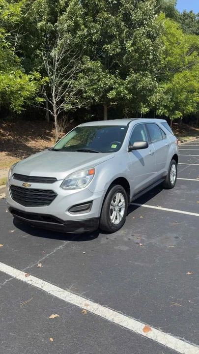 2017 Chevrolet Equinox - Image 8 of 12