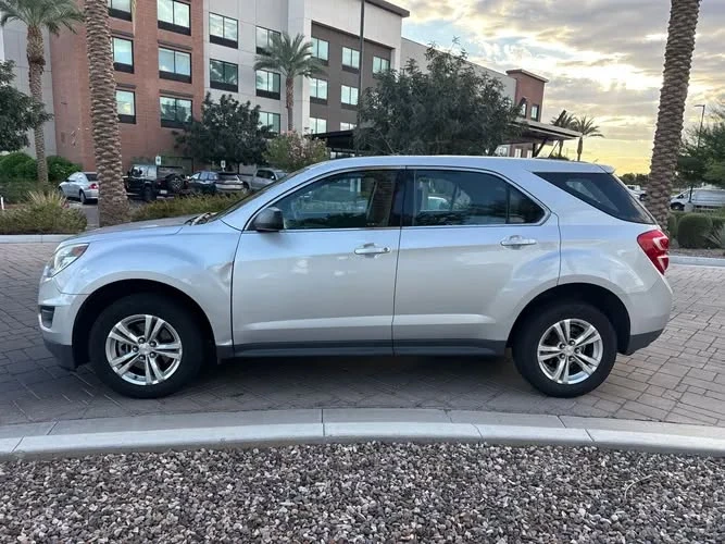2017 Chevrolet Equinox - Image 5 of 11