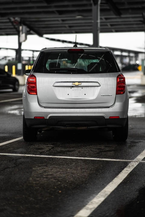 2017 Chevrolet Equinox - Image 6 of 15