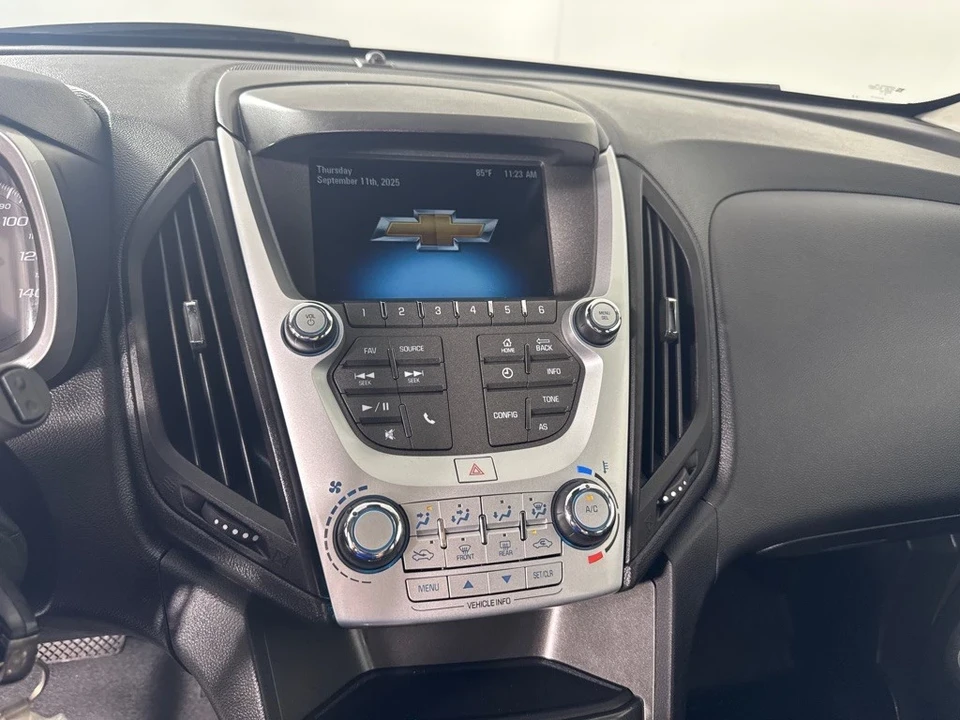 2017 Chevrolet Equinox - Image 15 of 21
