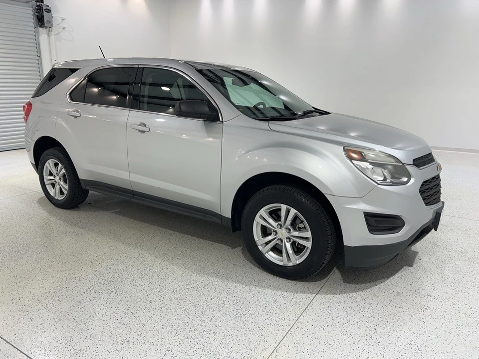 2017 Chevrolet Equinox - Image 6 of 12