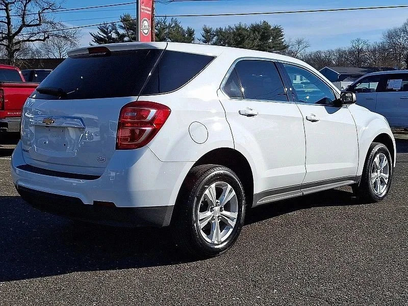 2017 Chevrolet Equinox - Image 7 of 12
