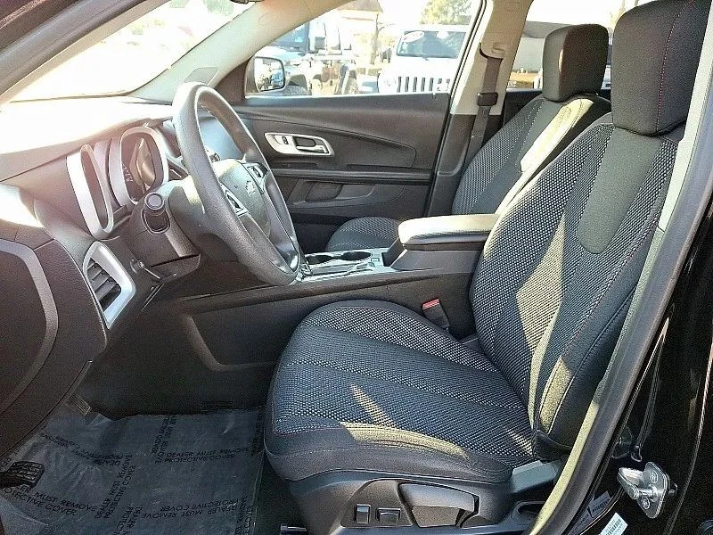 2017 Chevrolet Equinox - Image 11 of 12