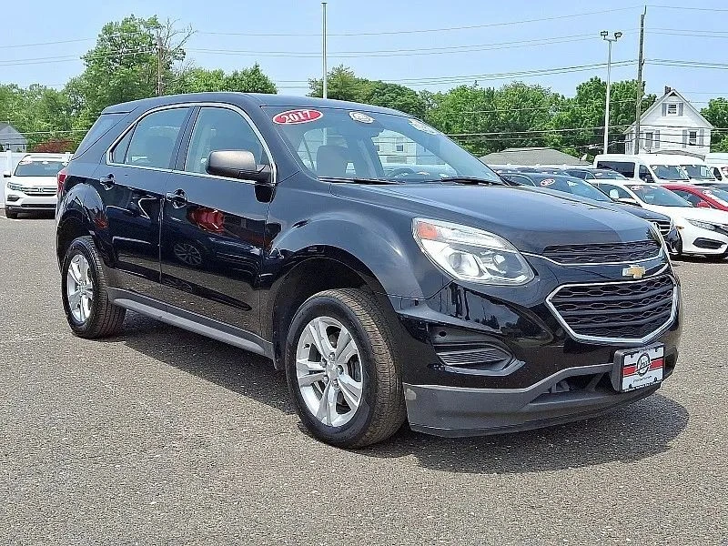 2017 Chevrolet Equinox - Image 2 of 12