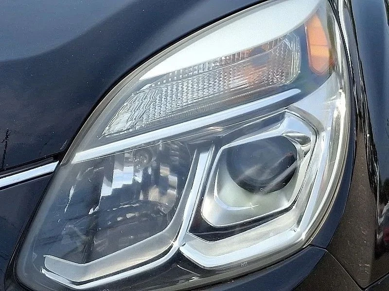2017 Chevrolet Equinox - Image 10 of 12