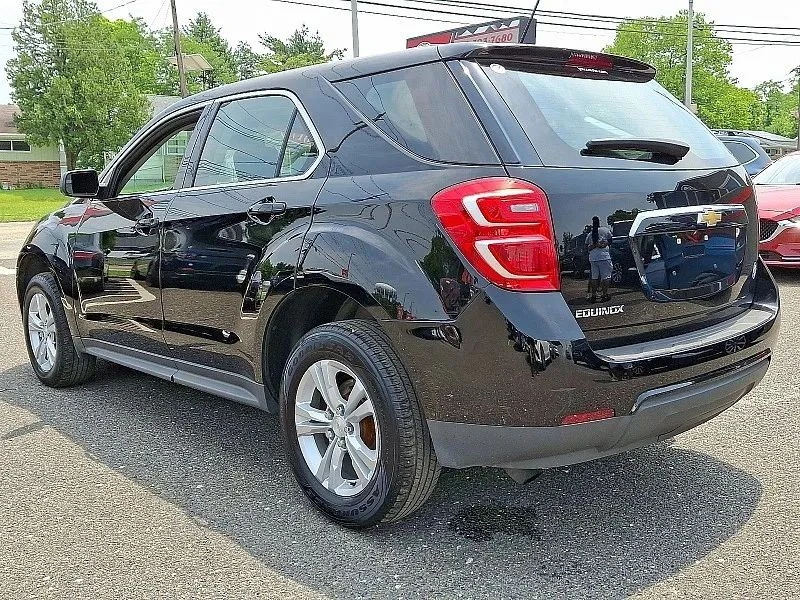 2017 Chevrolet Equinox - Image 5 of 12