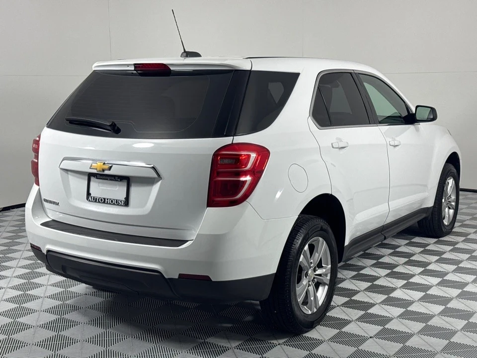 2017 Chevrolet Equinox - Image 5 of 12