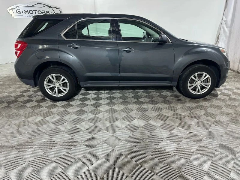 2017 Chevrolet Equinox - Image 8 of 12