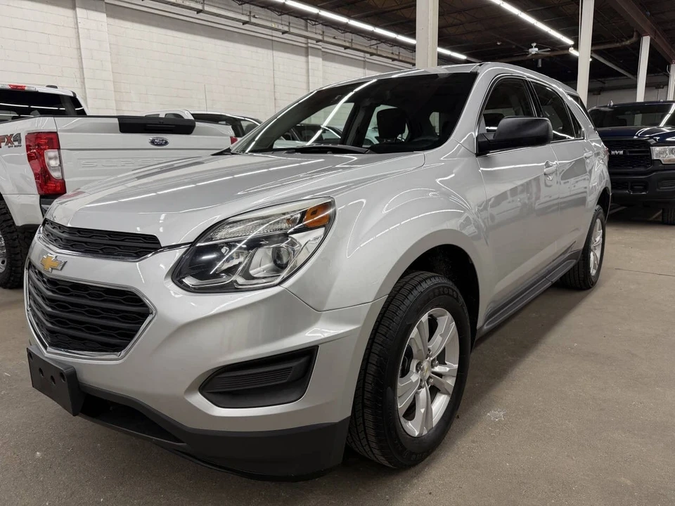 2017 Chevrolet Equinox - Image 4 of 12